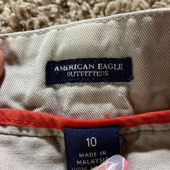 super cute detailed khaki skirt! - Picture 3 of 3